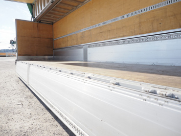 いすゞ ギガ ウイング車 大型 2PG-CYJ77C 年式 R4 [写真19]