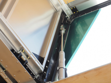 いすゞ ギガ ウイング車 大型 2PG-CYJ77C 年式 R4 [写真11]