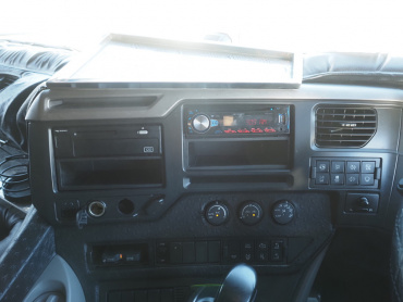 UDトラックス クオン トラクタ 大型 2PG-GK5AAB 年式 R1[写真26]