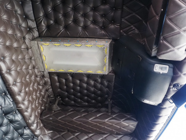 UDトラックス クオン トラクタ 大型 2PG-GK5AAB 年式 R1[写真30]