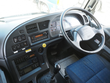 いすゞ ギガ 冷凍ウイング 大型 QKG-CYJ77A 年式 H27[写真33]
