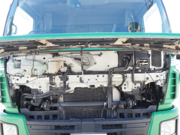 いすゞ ギガ 冷凍ウイング 大型 QKG-CYJ77A 年式 H27[写真46]