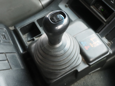 いすゞ ギガ ウイング車 大型 QKG-CYJ77A 年式 H27[写真32]