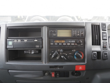 いすゞ エルフ 冷凍バン 小型 TKG-NLR85AN 年式 H26[写真24]