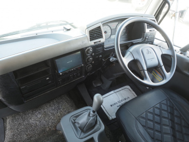 三菱ふそう ファイター ウイング車 中型 TKG-FK64F 年式 H29[写真32]