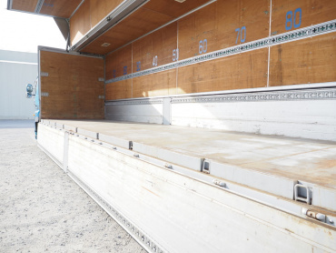 日野 プロフィア ウイング車 大型 QKG-FW1EXBG 年式 H26 [写真21]