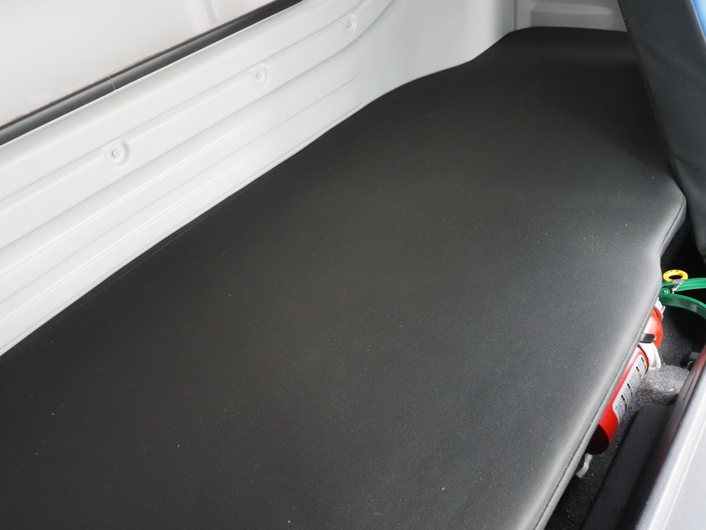 いすゞ ギガ ウイング車 大型 2PG-CYJ77C 年式 H30[写真38]