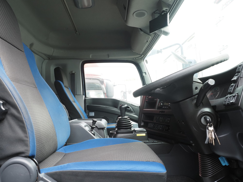 いすゞ ギガ ウイング車 大型 2PG-CYJ77C 年式 H30[写真31]