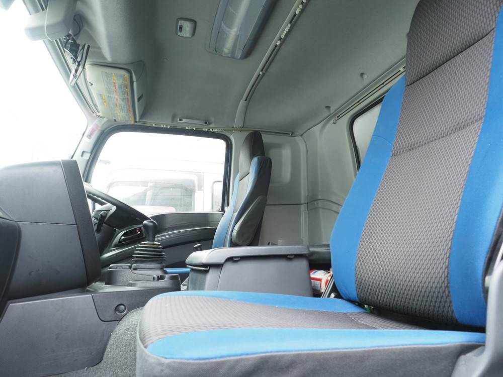 いすゞ ギガ ウイング車 大型 2PG-CYJ77C 年式 R1[写真41]