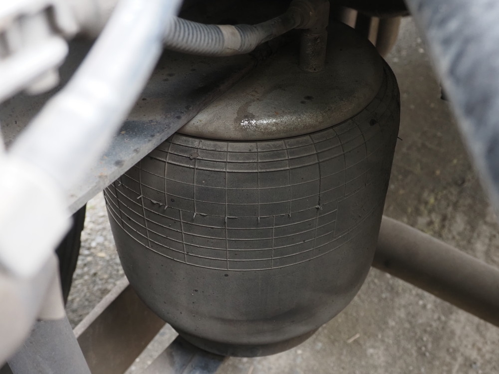 日野 プロフィア トラクタ 大型 QPG-SH1EDDG 年式 H30[写真15]