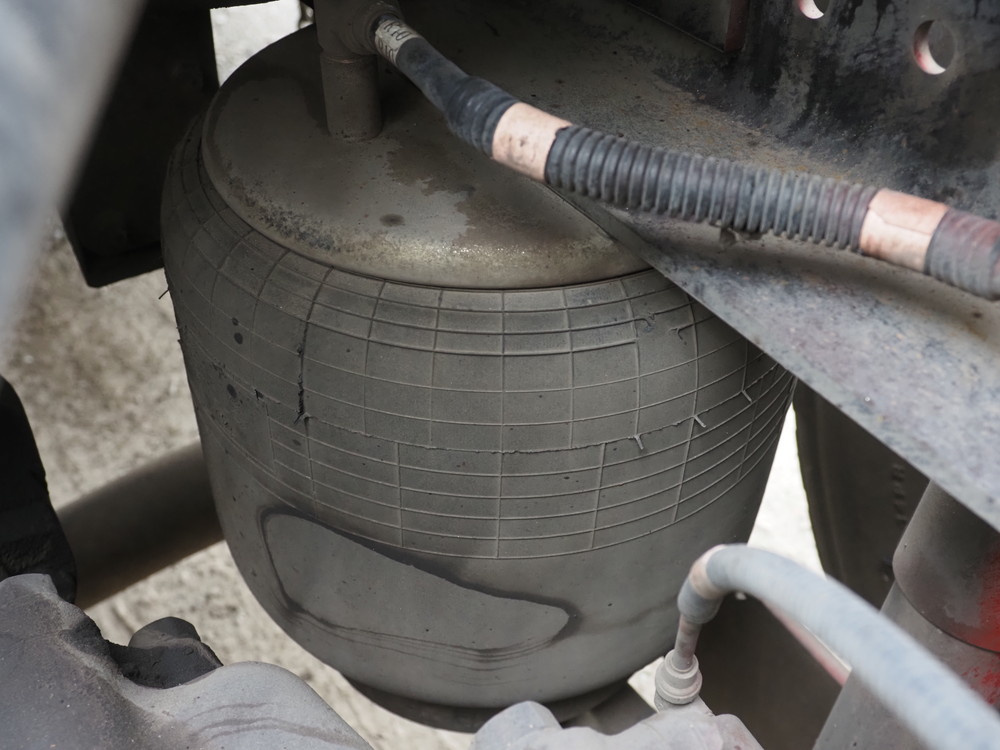 日野 プロフィア トラクタ 大型 QPG-SH1EDDG 年式 H30[写真14]