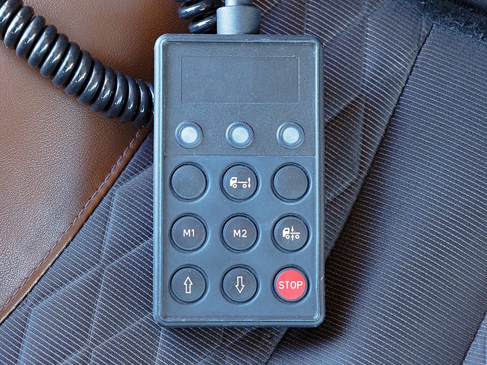 日野 プロフィア トラクタ 大型 2DG-SH1EDGG 年式 H30[写真25]