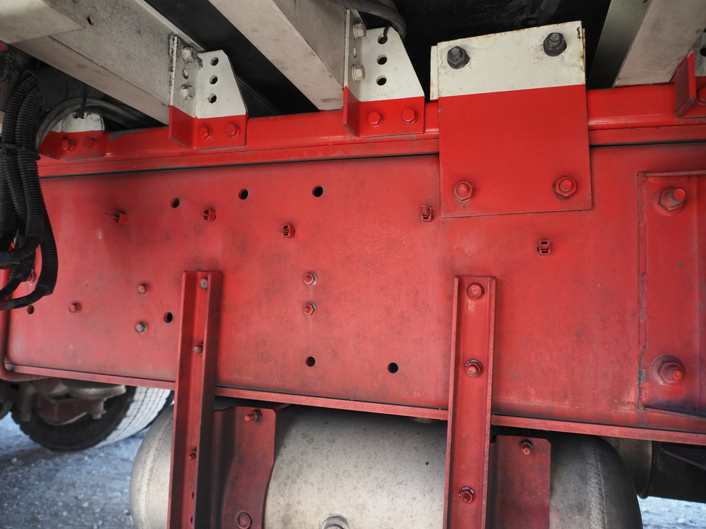 いすゞ ギガ ウイング車 大型 QPG-CYJ77B 年式 H28[写真45]