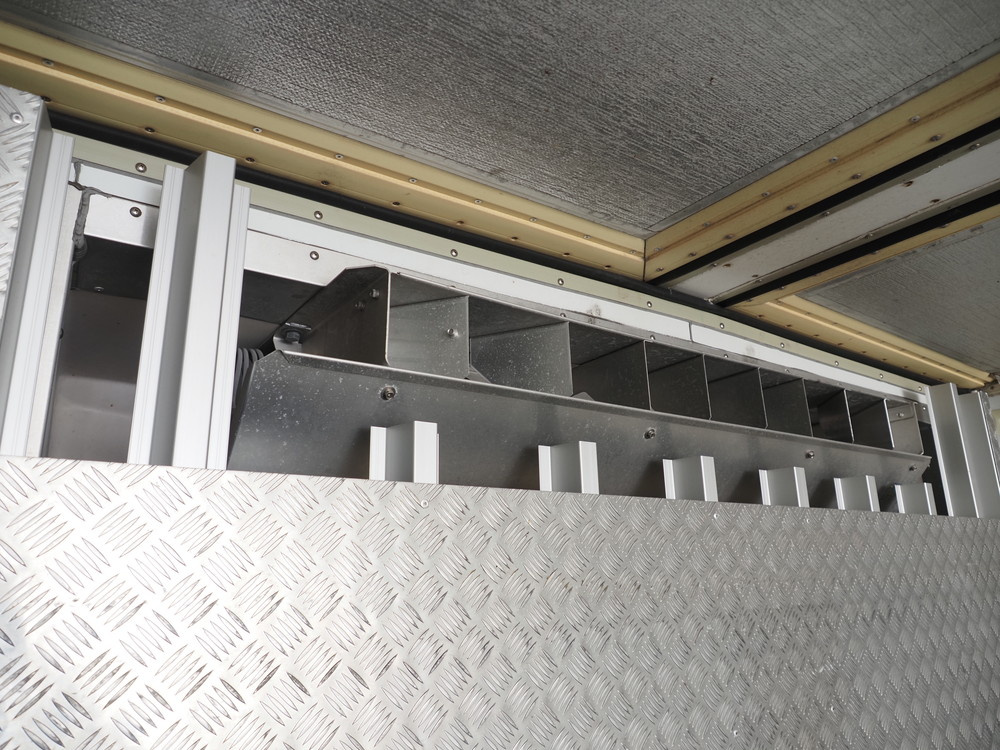 三菱ふそう スーパーグレート 冷凍ウイング 大型 QKG-FU54VZ 年式 H26[写真35]