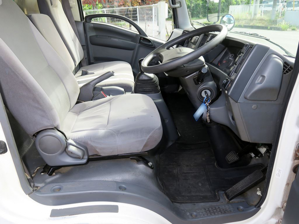 いすゞ エルフ 冷凍バン 小型 TPG-NPR85AN 年式 H28[写真15]