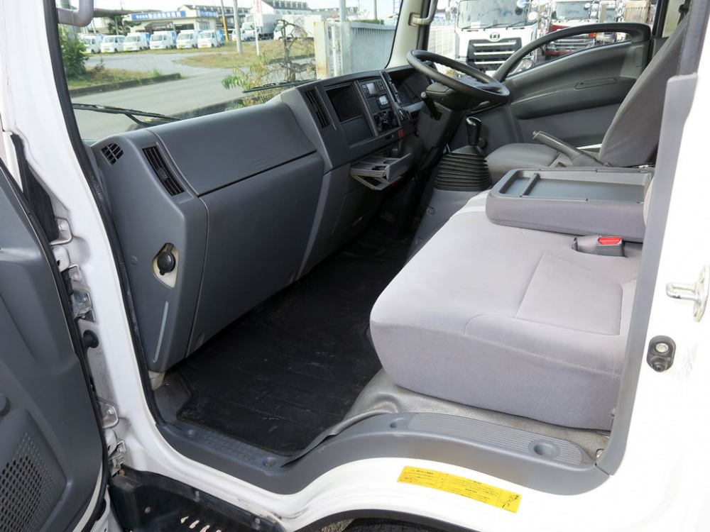 いすゞ エルフ 冷凍バン 小型 TPG-NPR85AN 年式 H28[写真19]