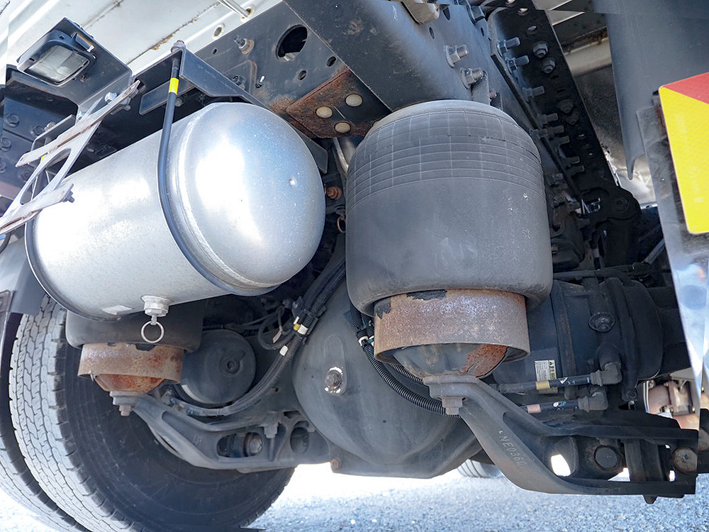 日野 プロフィア トラクタ 大型 2DG-SH1EDGG 年式 H30[写真28]