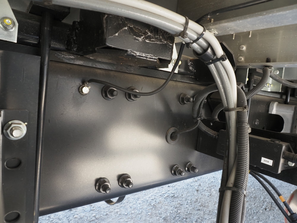 UDトラックス クオン ウイング車 大型 2PG-CG4FA 年式 R6[写真46]