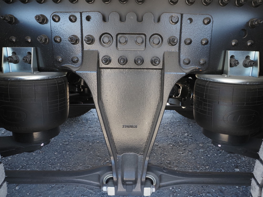 UDトラックス クオン ウイング車 大型 2PG-CG4FA 年式 R6[写真43]