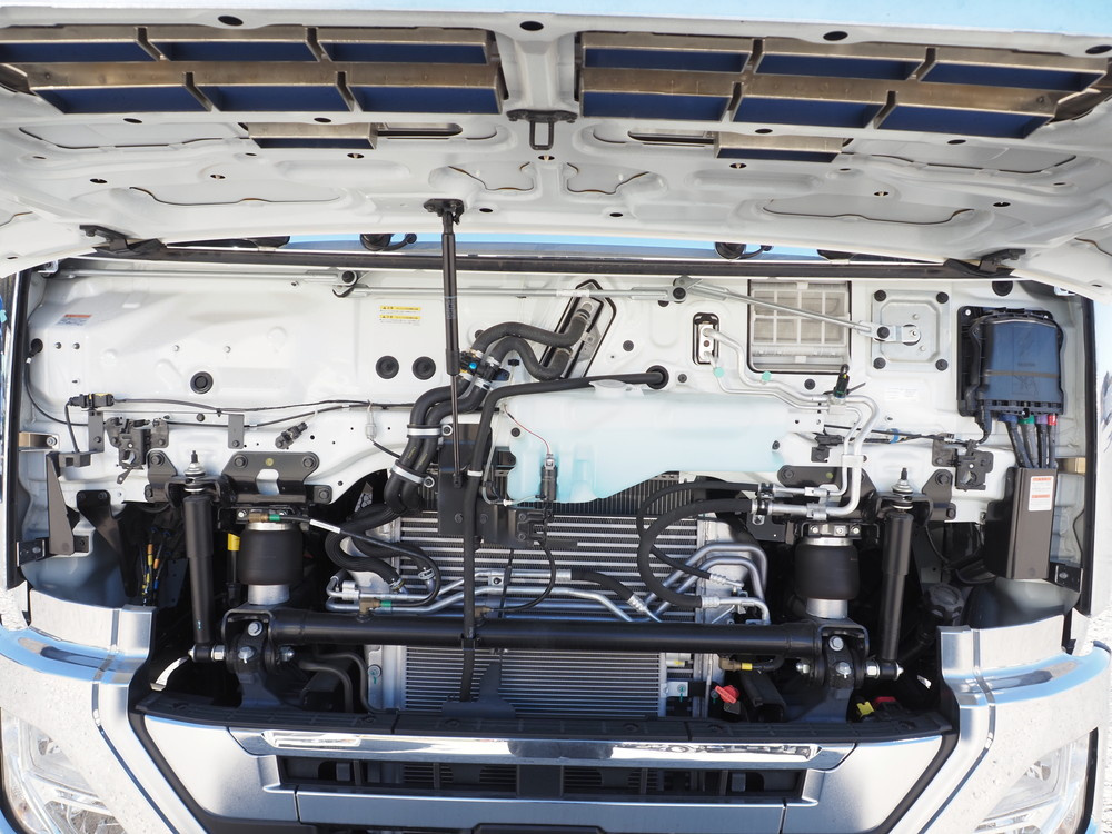 UDトラックス クオン ウイング車 大型 2PG-CG4FA 年式 R6[写真49]