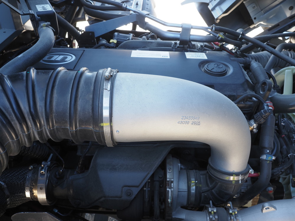 UDトラックス クオン ウイング車 大型 2PG-CG4FA 年式 R6[写真51]