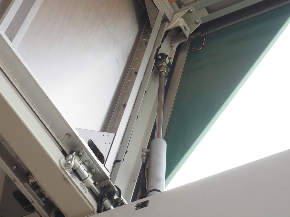 いすゞ ギガ ウイング車 大型 2PG-CYJ77C 年式 R1[写真14]