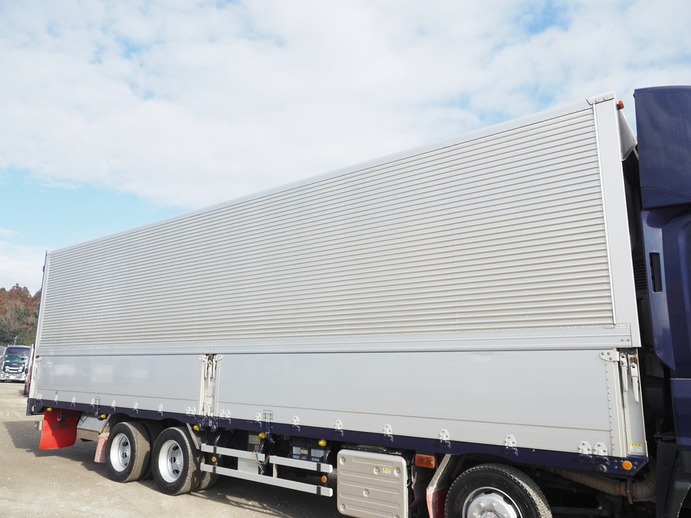 いすゞ ギガ ウイング車 大型 2PG-CYJ77C 年式 R1[写真12]