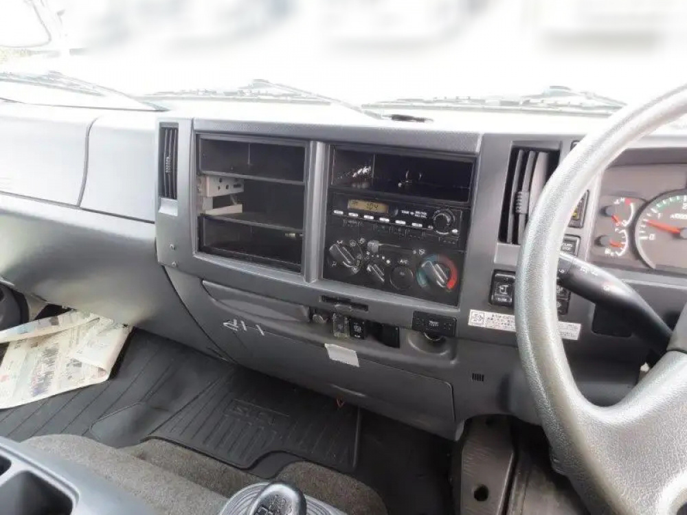 いすゞ フォワード バン車 中型 TKG-FRR90S2 年式 H25[写真16]