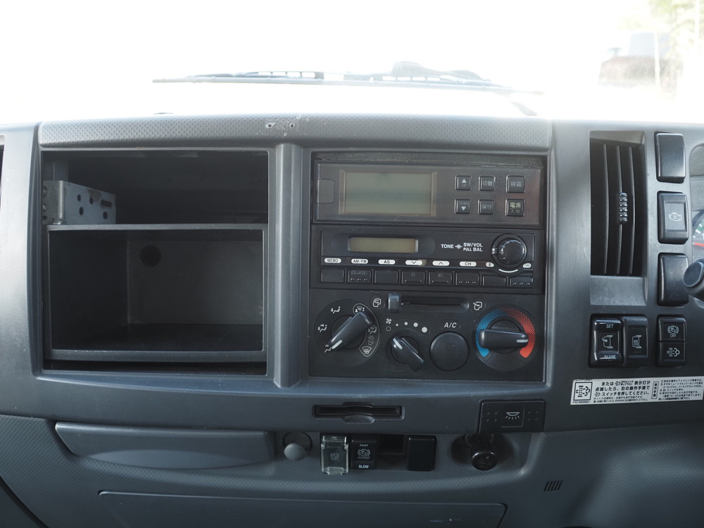 いすゞ フォワード 冷凍バン 中型 TKG-FRR90S2 年式 H26[写真26]