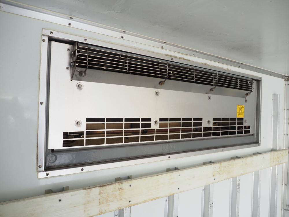 いすゞ フォワード 冷凍バン 中型 TKG-FRR90S2 年式 H26[写真16]