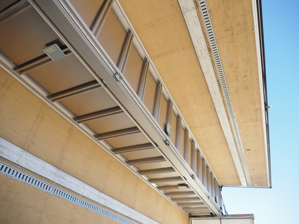 UDトラックス クオン ウイング車 大型 2PG-CG5CA 年式 R1[写真25]