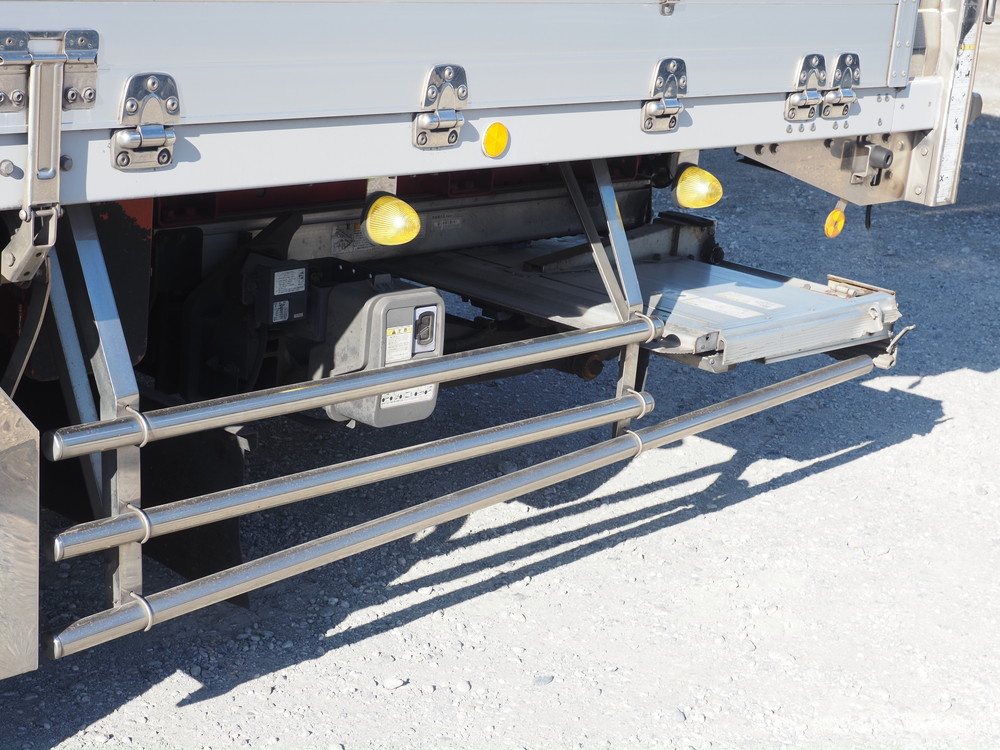 UDトラックス クオン ウイング車 大型 2PG-CG5CA 年式 R1[写真18]