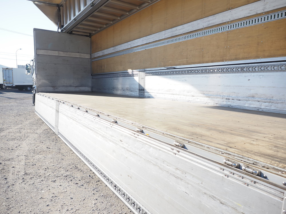 UDトラックス クオン ウイング車 大型 2PG-CG5CA 年式 R1[写真23]