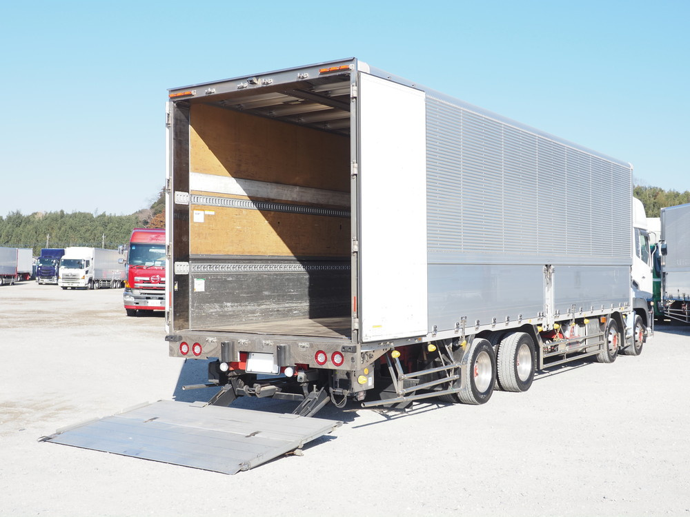 UDトラックス クオン ウイング車 大型 2PG-CG5CA 年式 R1[写真32]