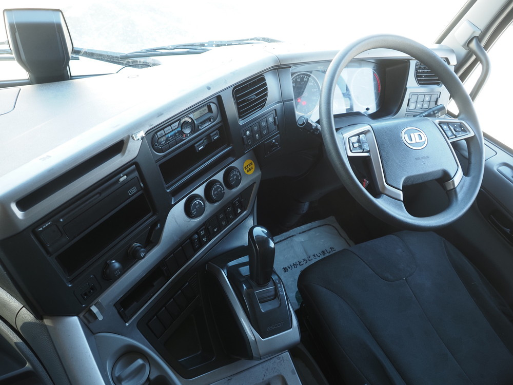 UDトラックス クオン ウイング車 大型 2PG-CG5CA 年式 R1[写真37]