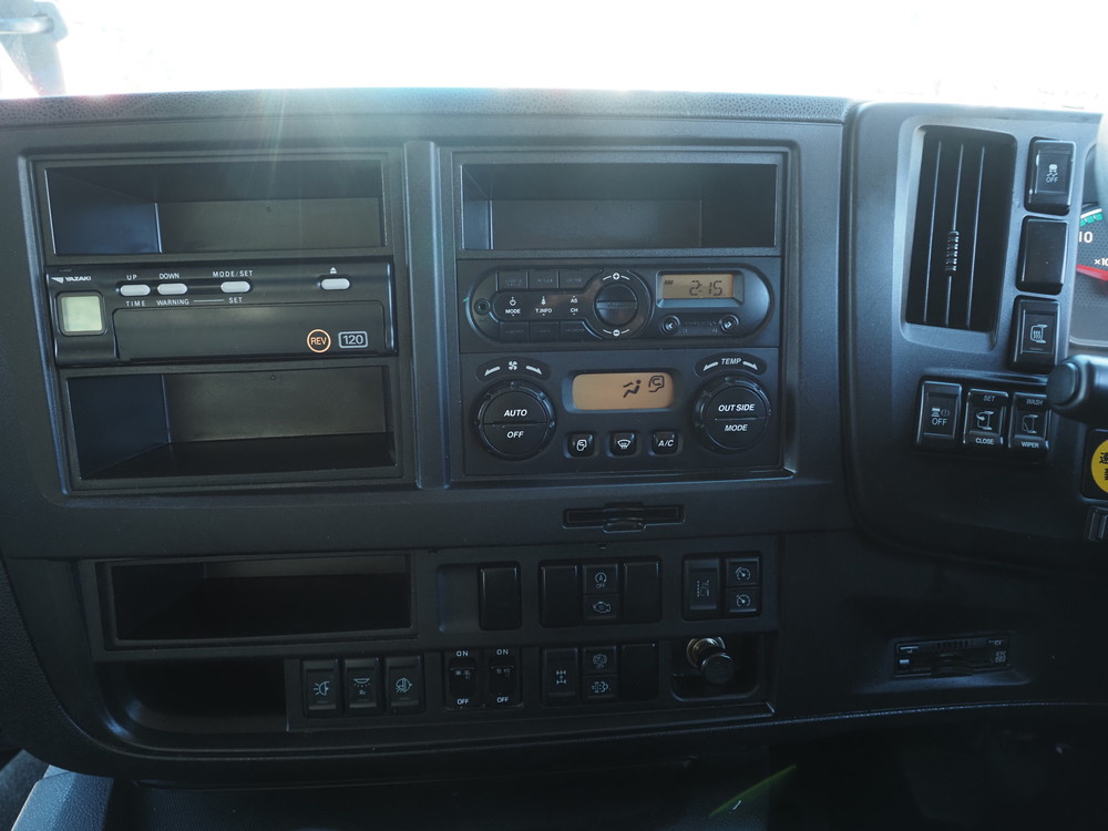 いすゞ  ウイング車 大型 2PG-CYJ77C 年式 R1[写真37]