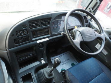 いすゞ ギガ ウイング車 大型 QKG-CYJ77A 年式 H28[写真30]