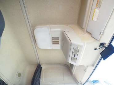 三菱ふそう スーパーグレート ウイング車 大型 QPG-FS64VZ 年式 H28[写真39]