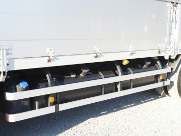 いすゞ ギガ ウイング車 大型 QKG-CYJ77B 年式 H28 [写真17]