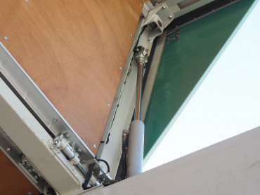 いすゞ ギガ ウイング車 大型 QKG-CYJ77B 年式 H28 [写真13]