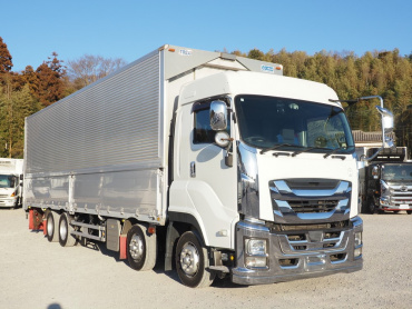 いすゞ ギガ ウイング車 大型 QKG-CYJ77B 年式 H28 [写真04]