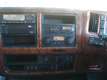 いすゞ ギガ ウイング車 大型 QKG-CYJ77B 年式 H28 [写真35]