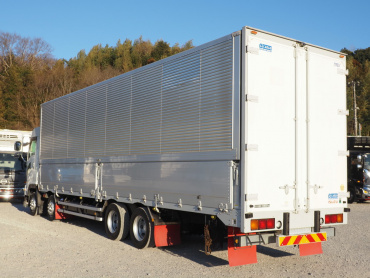 いすゞ ギガ ウイング車 大型 QKG-CYJ77B 年式 H28 [写真07]