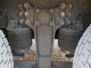 いすゞ ギガ ウイング車 大型 QKG-CYJ77B 年式 H28 [写真43]