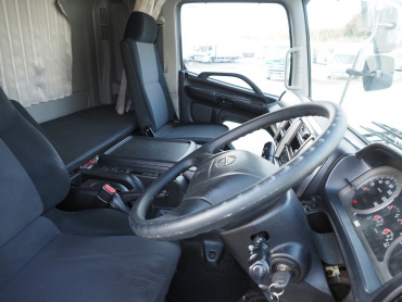 日野 レンジャー ウイング車 中型 TKG-FD7JLAG 年式 H27[写真32]