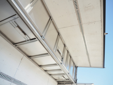 三菱ふそう ファイター ウイング車 中型 2KG-FK64F 年式 R1[写真23]