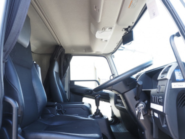 三菱ふそう ファイター ウイング車 中型 2KG-FK64F 年式 R1[写真30]