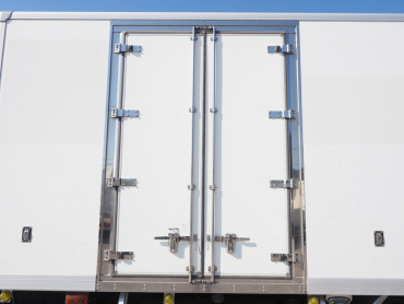 三菱ふそう ファイター 冷凍バン 中増t QKG-FK65FZ 年式 H24[写真17]