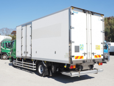 三菱ふそう ファイター 冷凍バン 中増t QKG-FK65FZ 年式 H24[写真08]