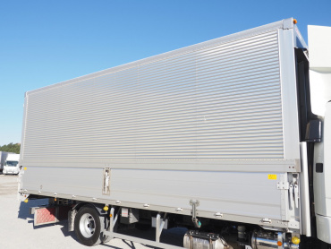 三菱ふそう ファイター ウイング車 中型 2KG-FK64F 年式 R1[写真11]